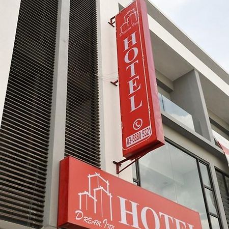 Dream Inn Hotel Bandar Mahkota Cheras Exterior photo