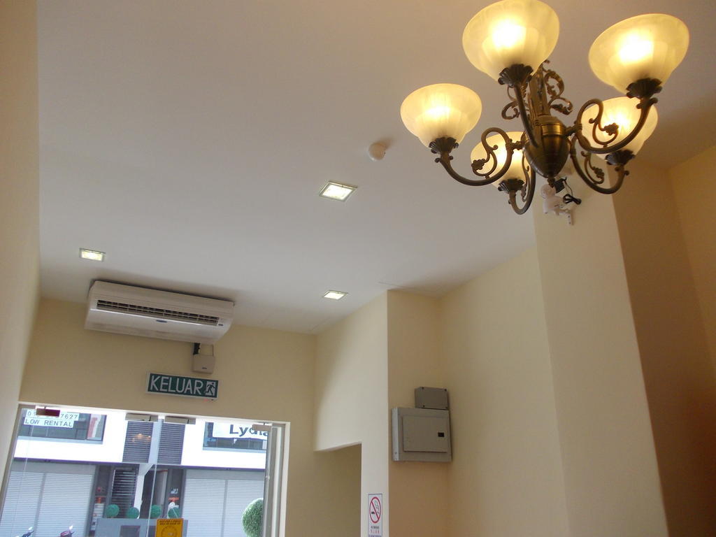 Dream Inn Hotel Bandar Mahkota Cheras Exterior photo